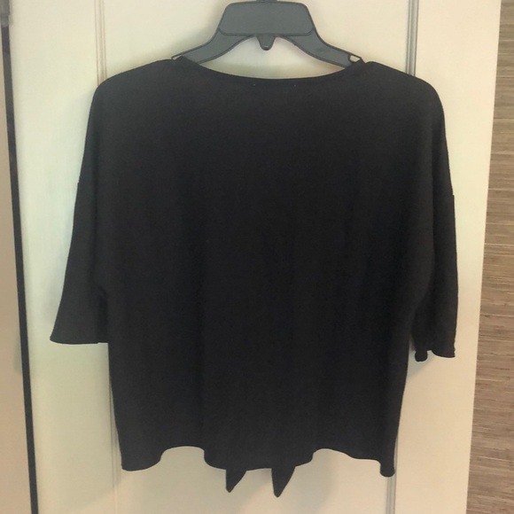 Mod Ref Cropped Blouse - Picture 4 of 4